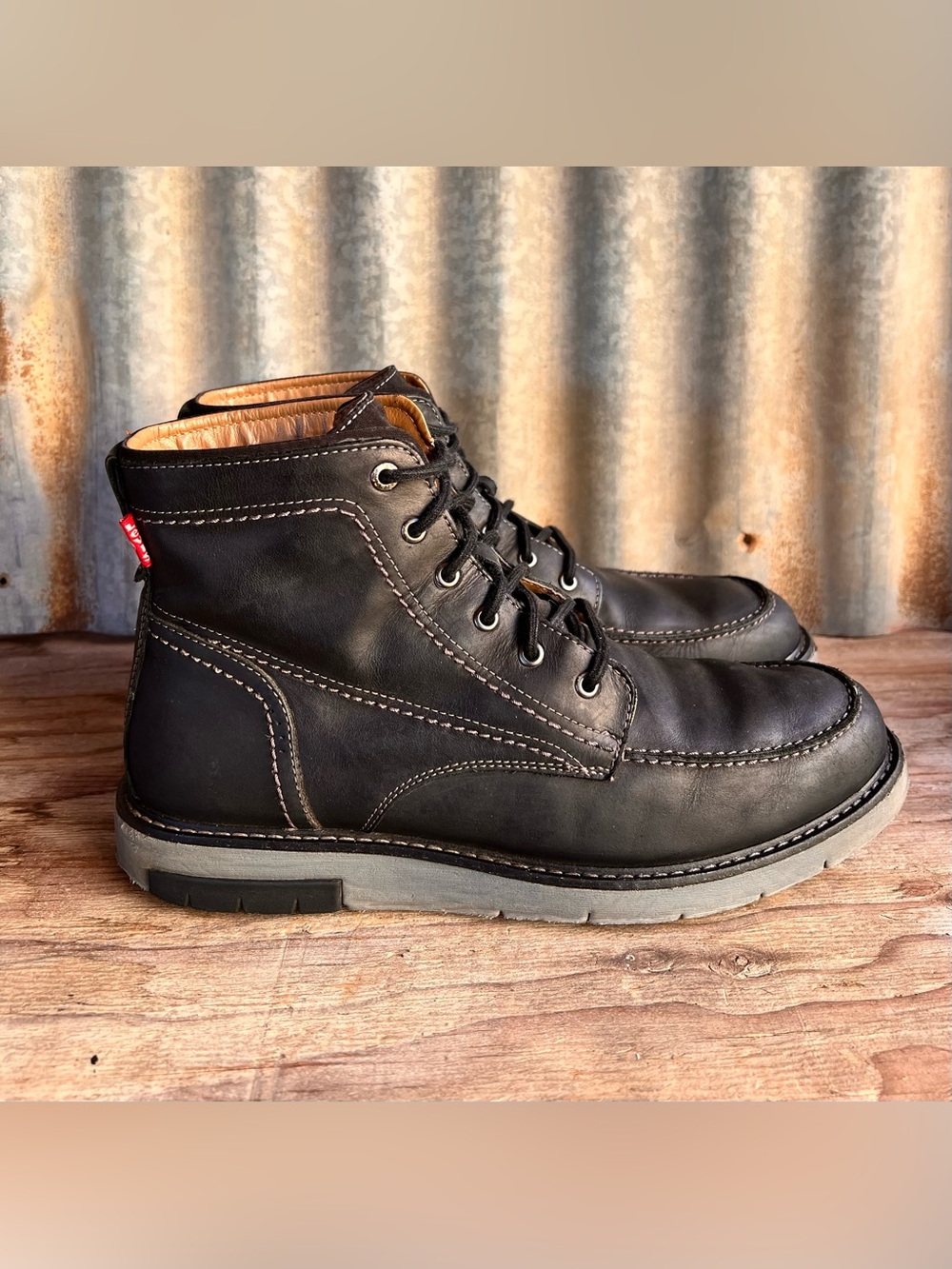 Levi's Daleside Rugged Casual Hiker Chukka Boots